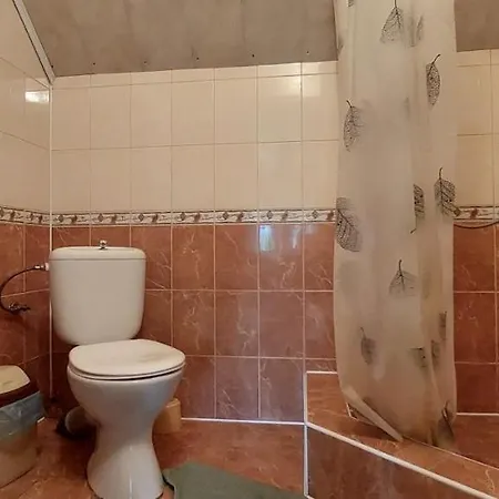 біля погару Guest house