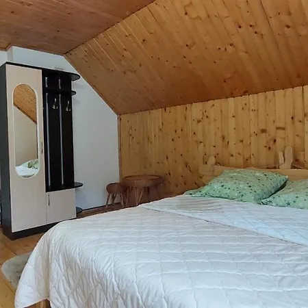 біля погару Guest house *