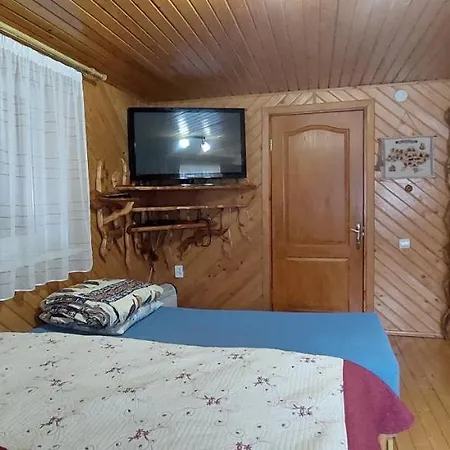 біля погару Slavske