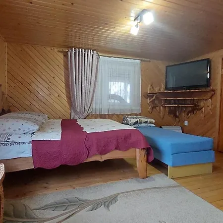 Pensión біля погару Slavske